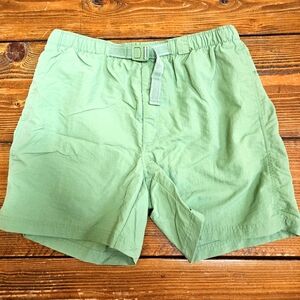 Land's End multipurpose shorts WITH LINER.  Size Large.